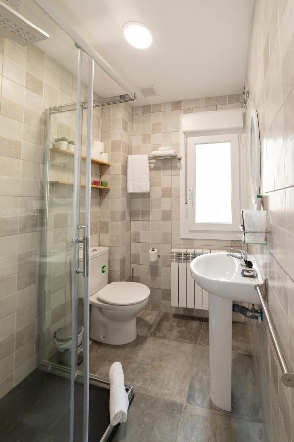 Hostal Puente De Hierro Logroño Eksteriør bilde