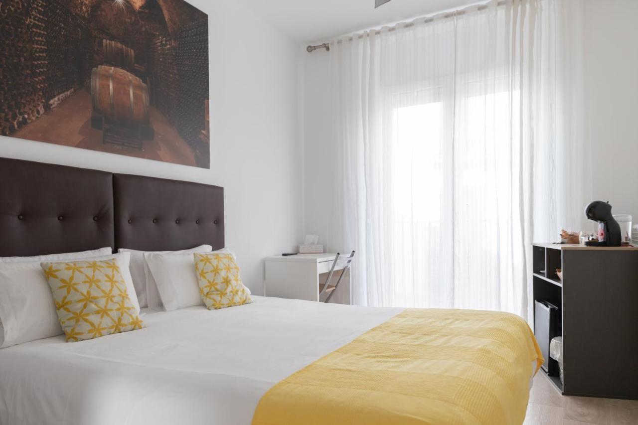 Hostal Puente De Hierro Logroño Eksteriør bilde